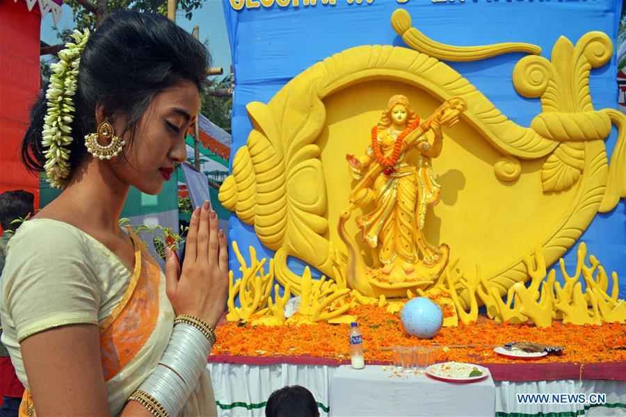 BANGLADESH-DHAKA-HINDU-FESTIVAL-SARASWATI