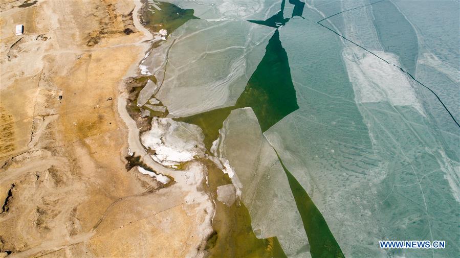 CHINA-ENVIRONMENT-QINGHAI LAKE-SPRING THAW (CN)