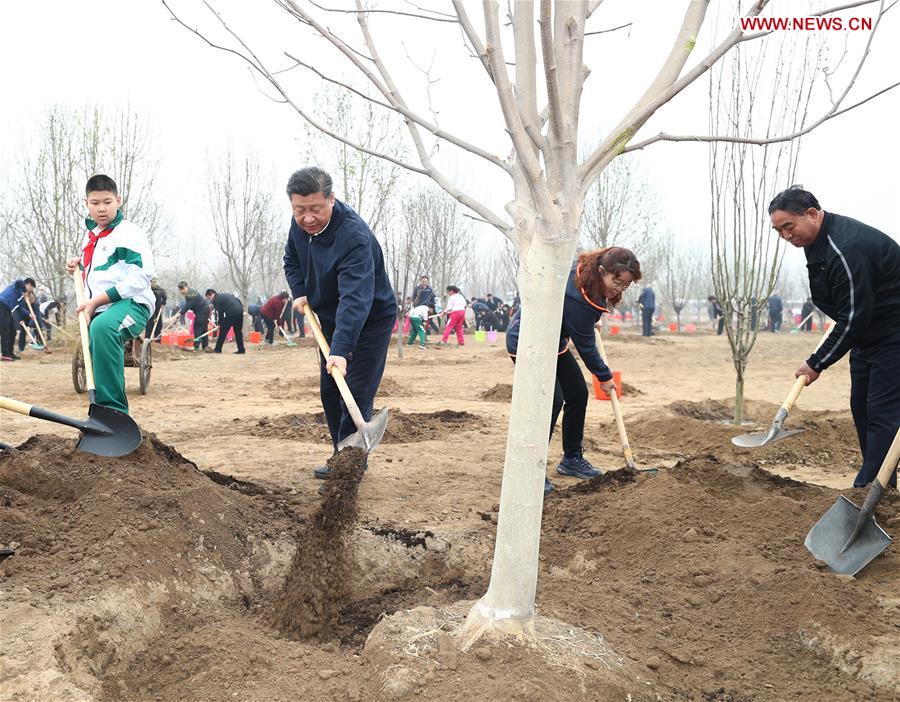 CHINA-BEIJING-LEADERS-TREE PLANTING (CN)