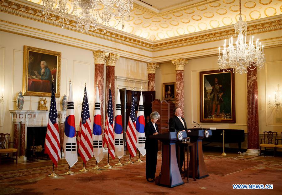 U.S.-WASHINGTON-SOUTH KOREAN FM-PRESS CONFERENCE