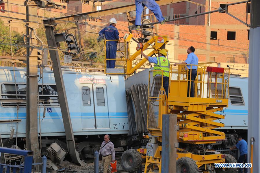 EGYPT-CAIRO-METRO-DERAILMENT