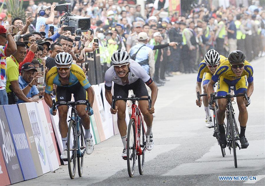 (SP)INDONESIA-SUBANG-ASIAN GAMES-CYCLING ROAD-MEN'S 150KM INDV. ROAD RACE