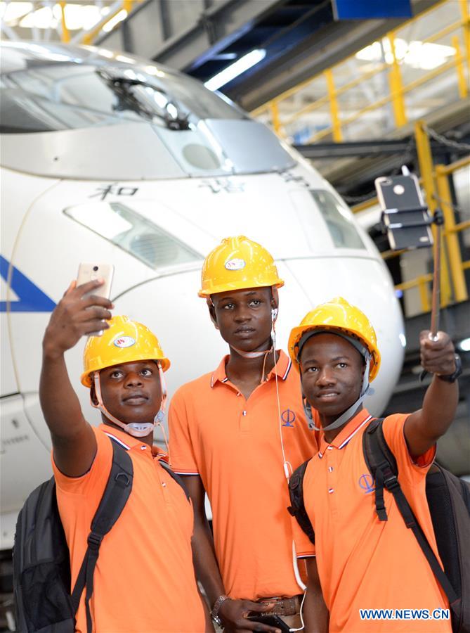 CHINA-XI'AN-RAILWAY-NIGERIAN STUDENTS (CN)