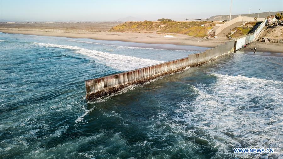 MEXICO-TIJUANA-MIGRATION-BORDER-U.S.