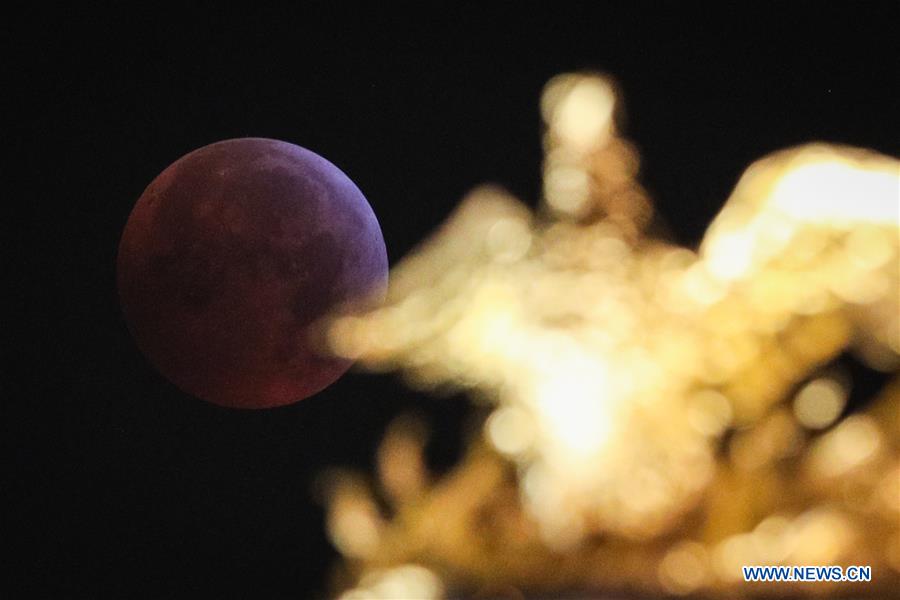 BELGIUM-BRUSSELS-TOTAL ECLIPSE OF MOON