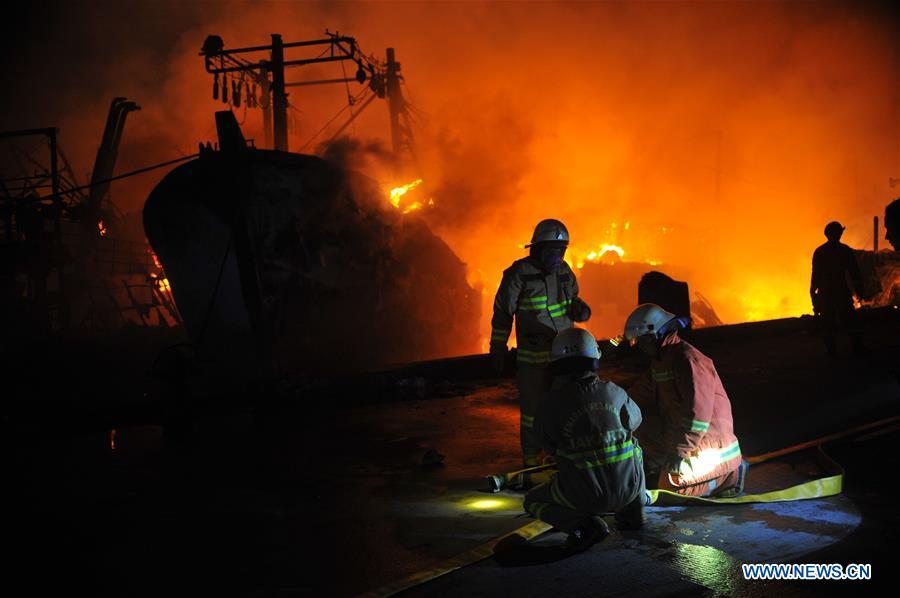 INDONESIA-JAKARTA-FISHING BOAT-FIRE