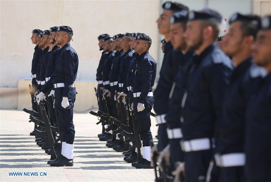 MIDEAST-GAZA-MILITARY-GRADUATION-CEREMONY