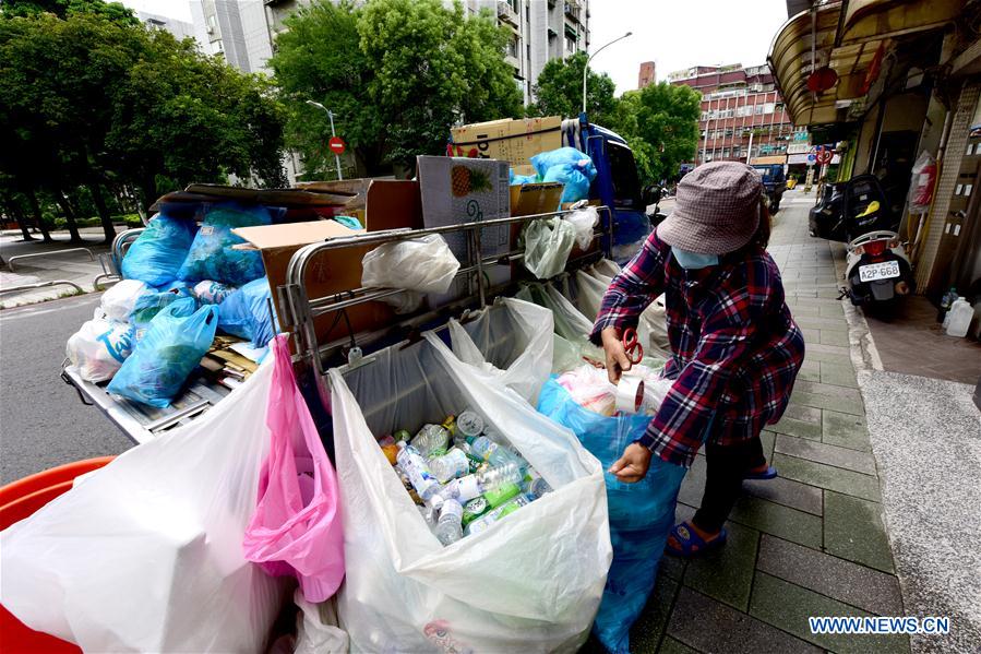 CHINA-TAIPEI-GARBAGE SORTING (CN)