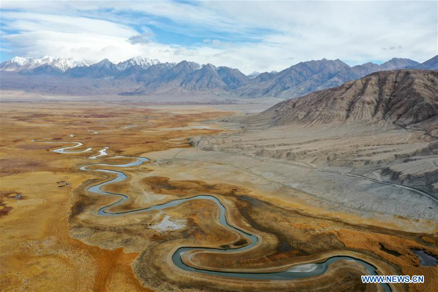 CHINA-XINJIANG-AUTUMN SCENERY (CN)