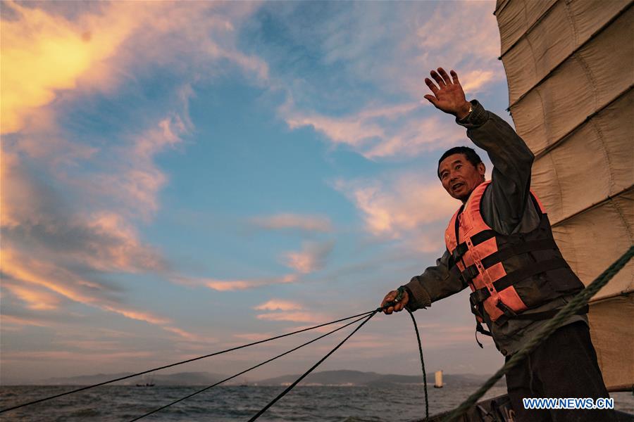 CHINA-YUNNAN-KUNMING-DIANCHI LAKE-WATER QUALITY (CN)