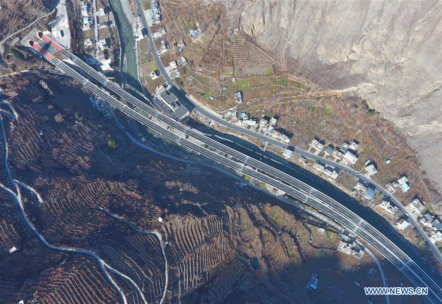 CHINA-SICHUAN-WENCHUAN-MAERKANG-EXPRESSWAY (CN)