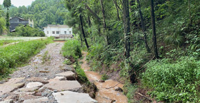 山洪袭来前，澧水河畔大转移